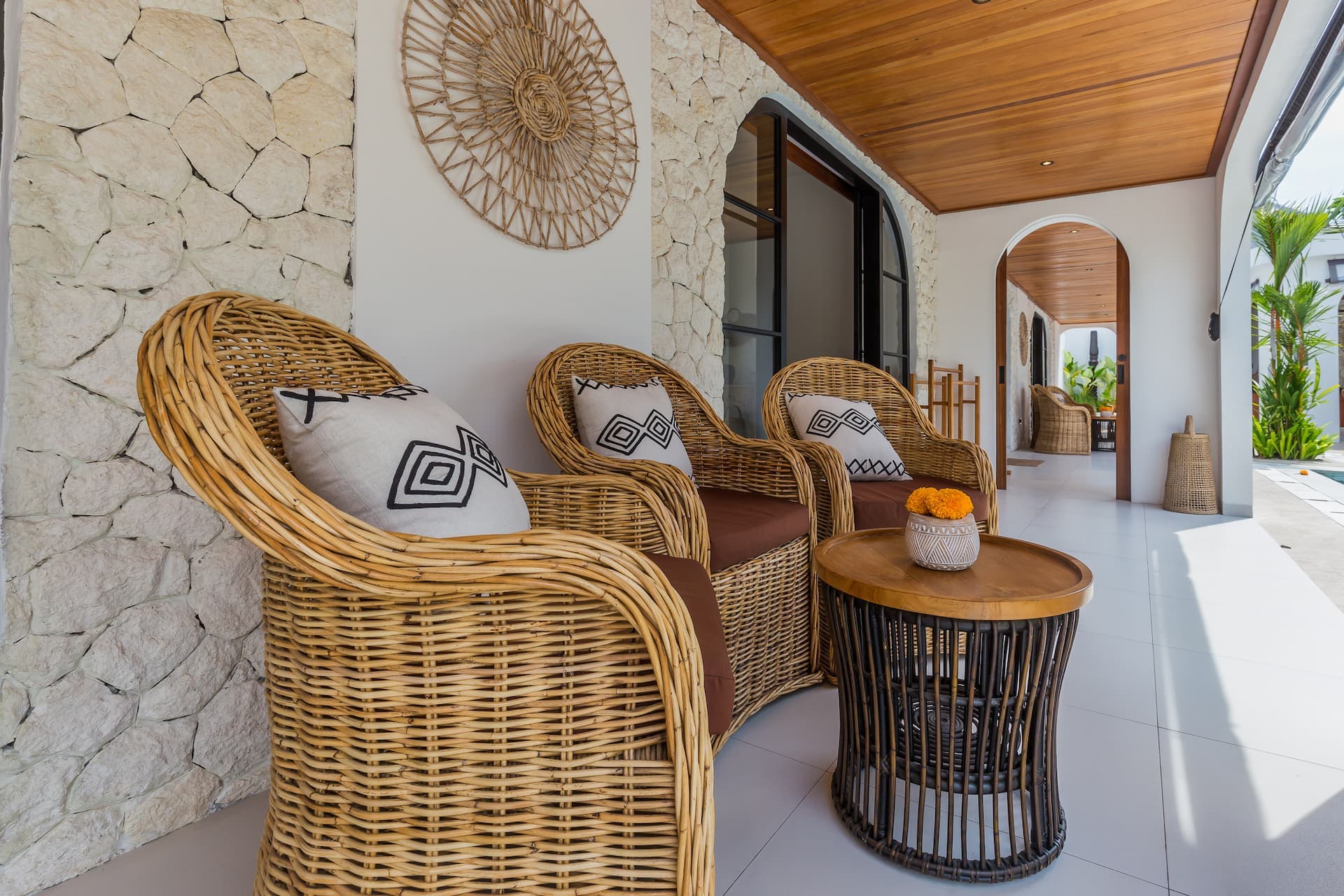 Villa Luna 4BR | Dual Living, Pool & BBQ — photo 5